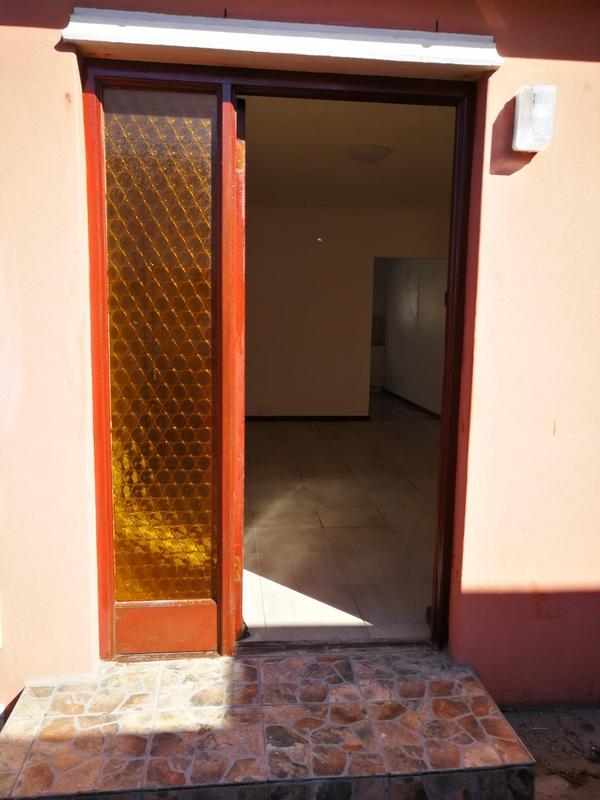 To Let 2 Bedroom Property for Rent in Grassy Park Western Cape